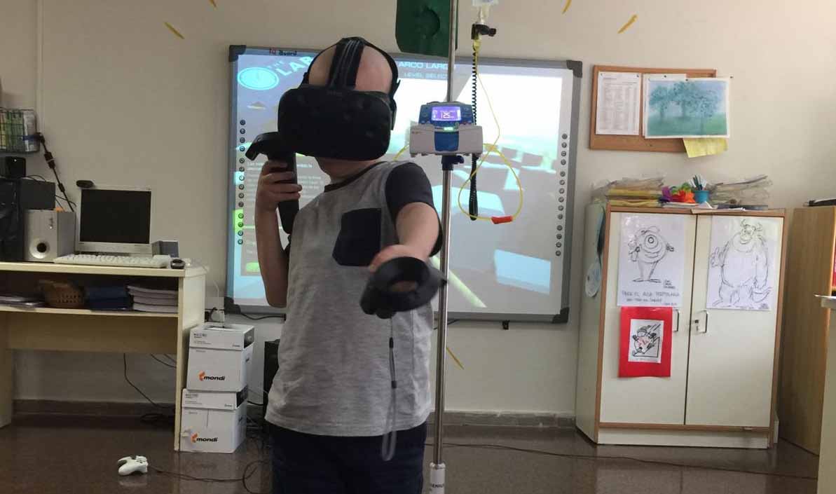 ¡Los niños del Hospital de Alicante prueban la realidad virtual!