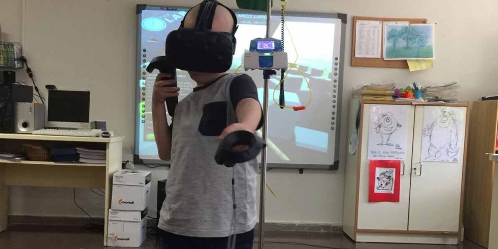 ¡Los niños del Hospital de Alicante prueban la realidad virtual!